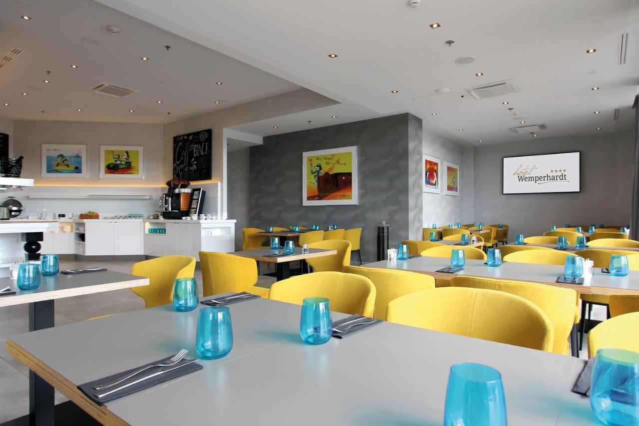 Hotel Wemperhardt エクステリア 写真