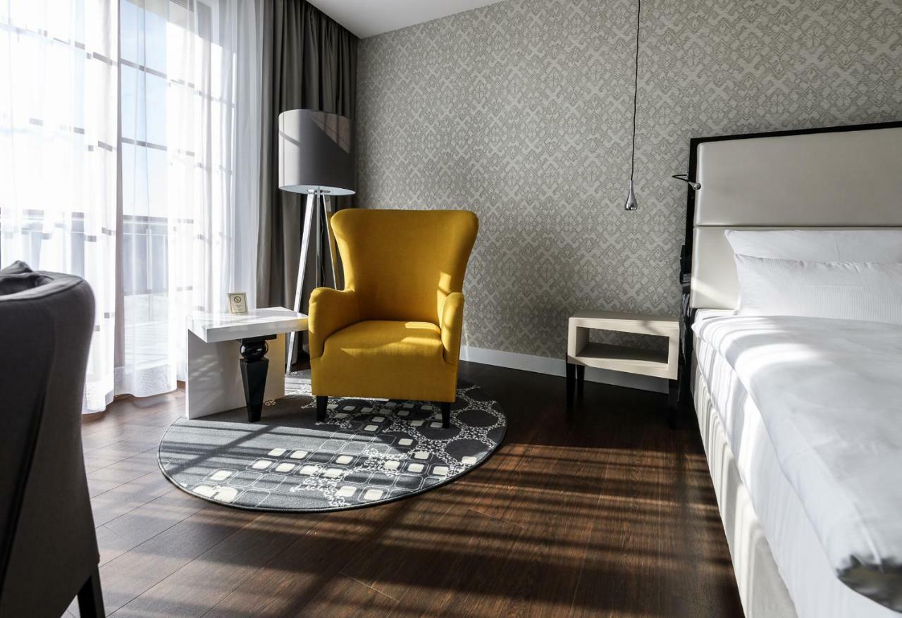 Hotel Wemperhardt エクステリア 写真
